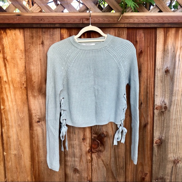Forever21 sage green cropped sweater lace up crop - Picture 6 of 12